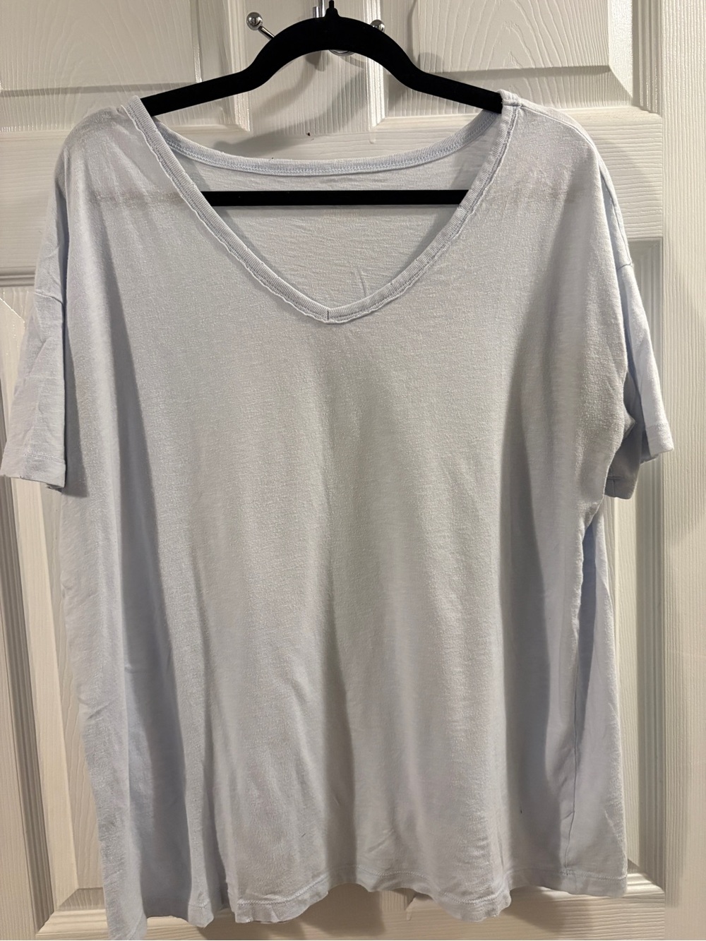 aerie women’s V-Neck Tee in Pale Blue